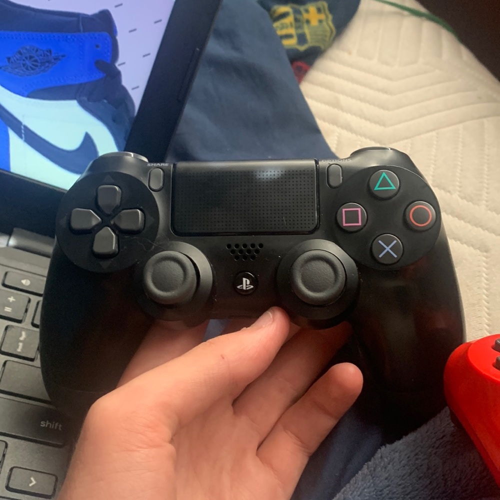PlayStation 4 controller
